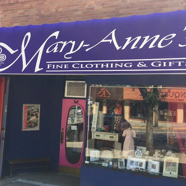 Web image: Clarke And Son Signs Awnings 22