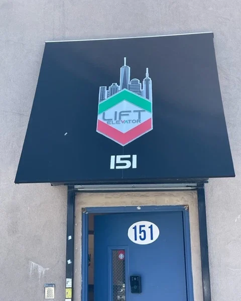 Web image: Clarke And Son Signs Awnings 41