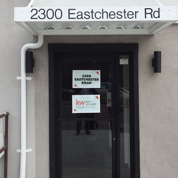 Photograph: Clarke And Son Signs Canopies 4