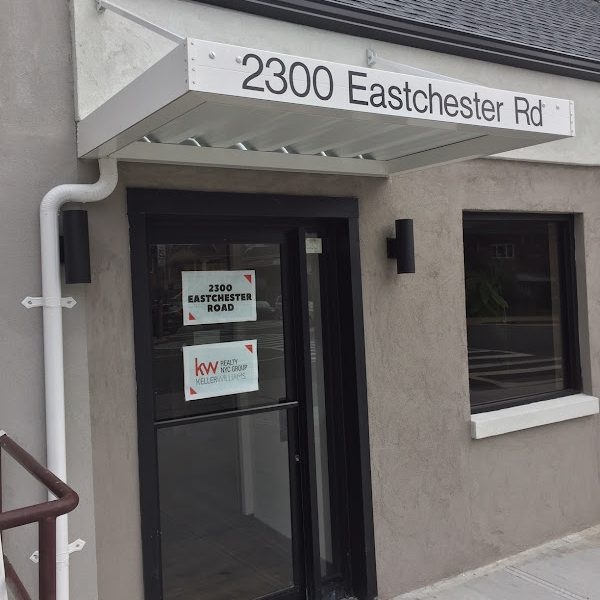 Photograph: Clarke And Son Signs Canopies 5