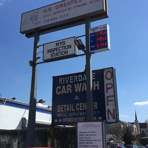 Web image: Clarke And Son Signs Lightboxes 17