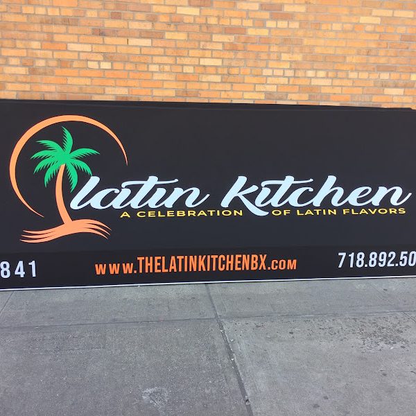 Photograph: Clarke And Son Signs Awmimgd 40