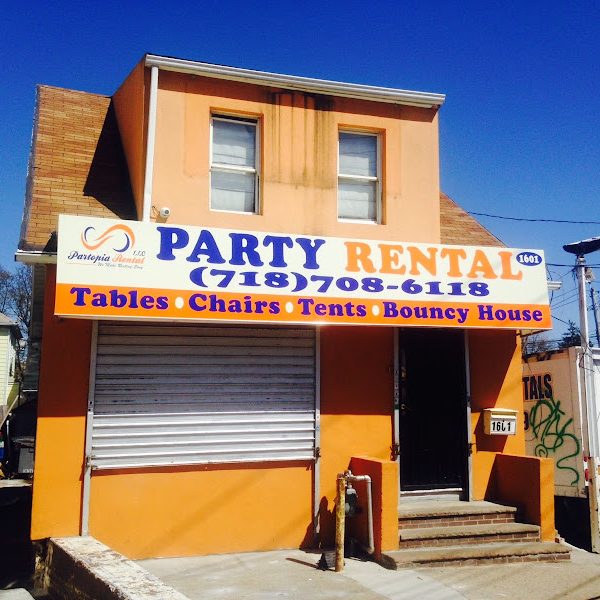 Photograph: Clarke And Son Signs Awmimgd 54