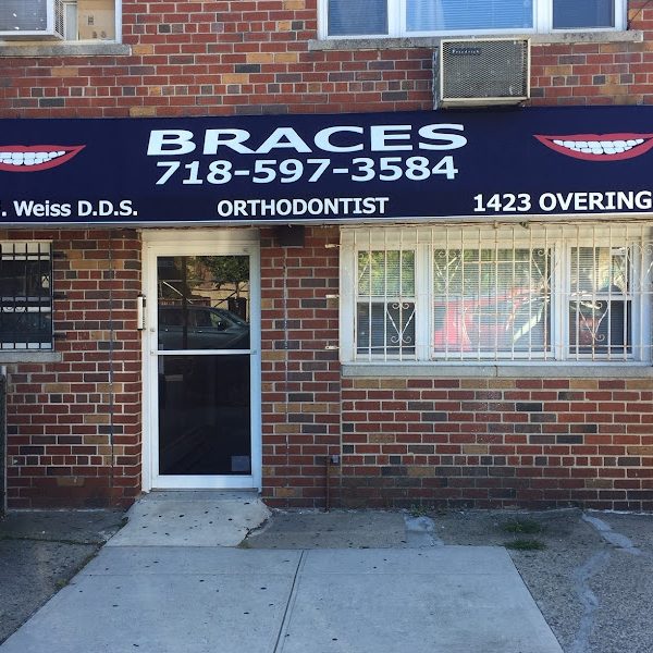 Photograph: Clarke And Son Signs Awmimgd 6